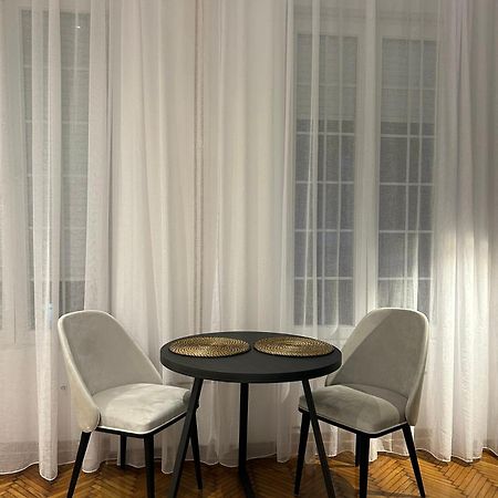 Kaluma2 Appartement Belgrado Buitenkant foto